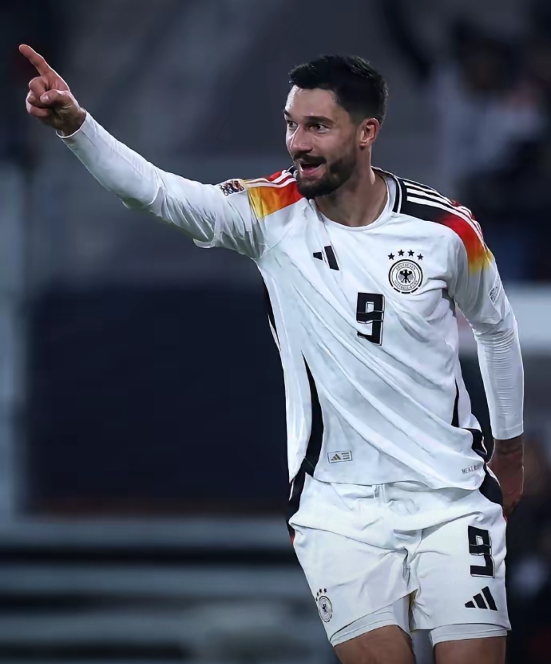 关于德国球队未能在主场迎来胜利，斯洛伐克球员表现出色的信息