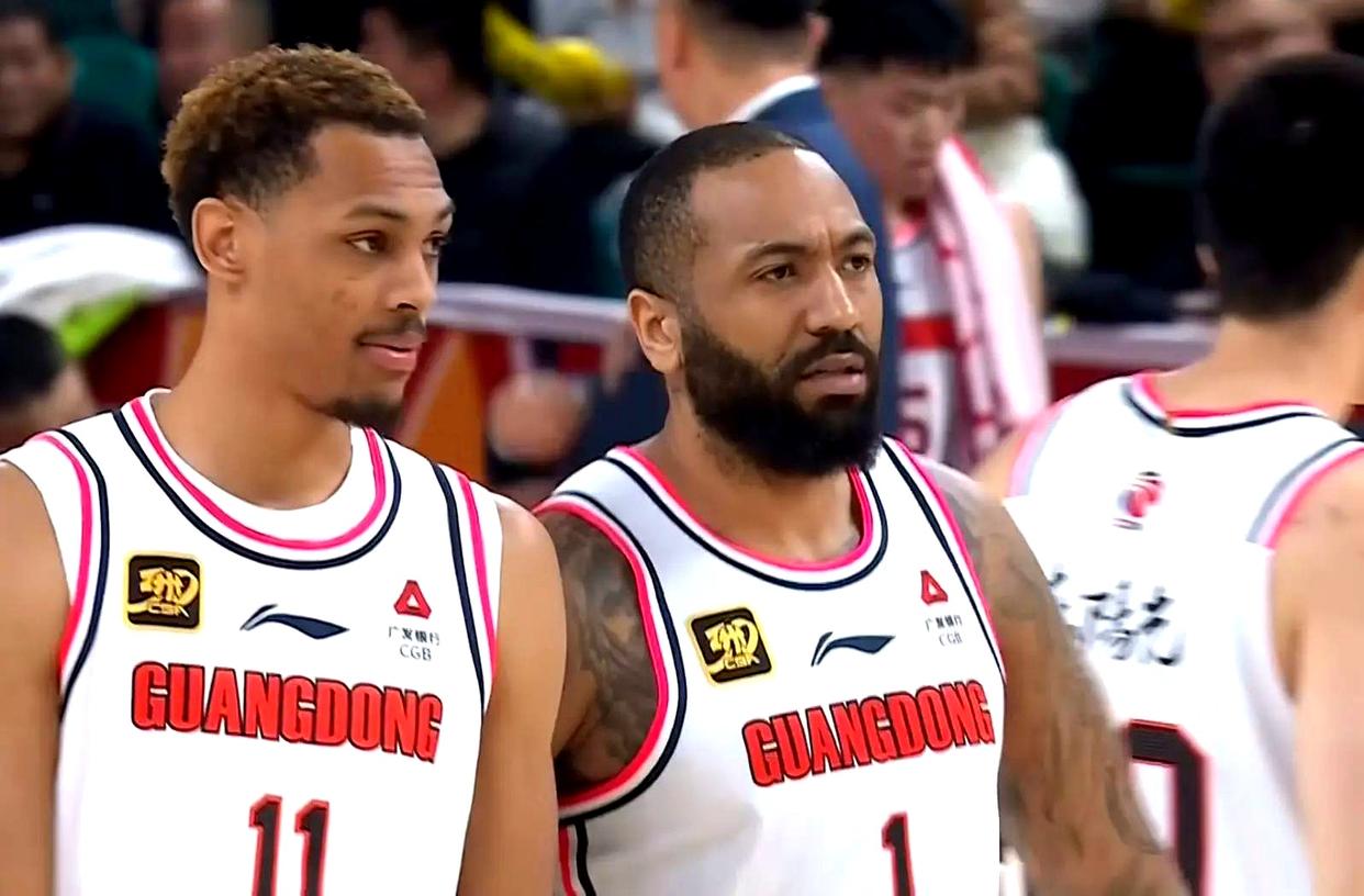 超级外援加盟助力球队逆袭，实力一跃成为实力派的简单介绍