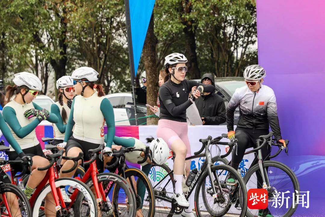速度之美！自行车比赛中国队品味胜利滋味的简单介绍