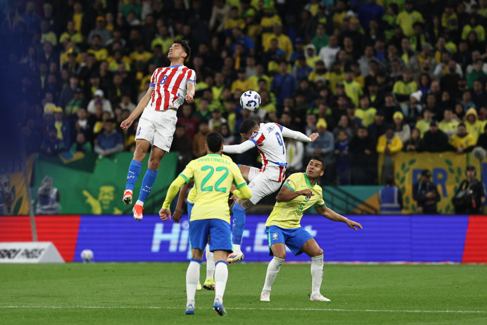 巴西击败法国，晋级足球半决赛