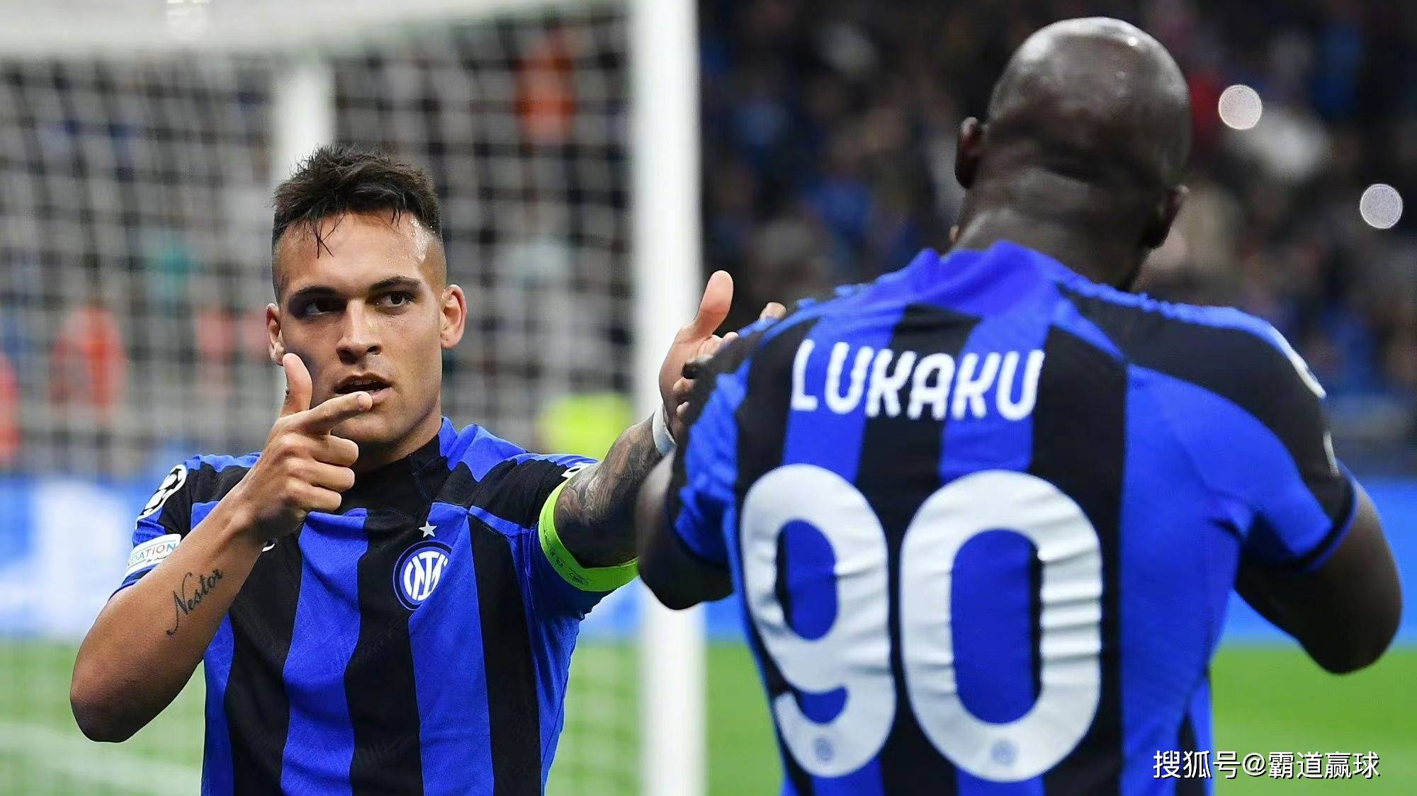 巴塞罗那官宣巴西中场将前往国际米兰效力的简单介绍