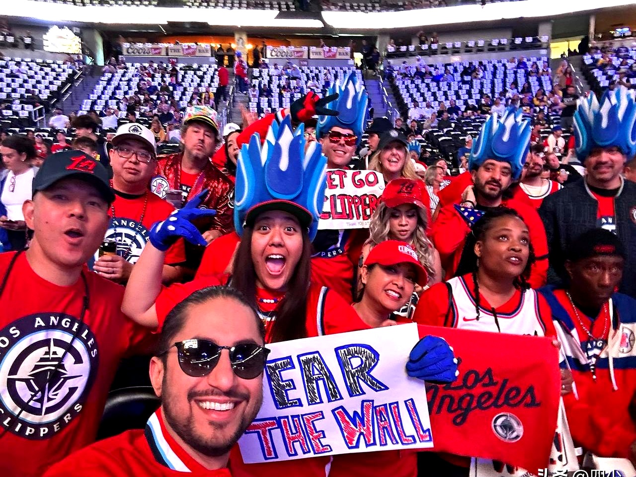 关于世界各国篮球爱好者热情争相观战的信息