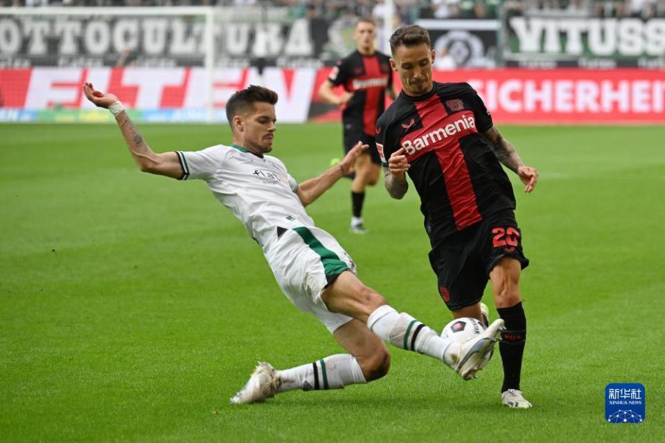 关于格拉德巴赫遭到门兴格拉德巴赫惊人逆袭，在巅峰对决中遭遇灭顶之灾的信息