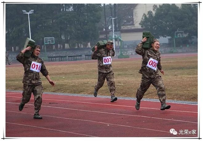 包含德国射击队团结拼搏，多枚金牌在望的词条