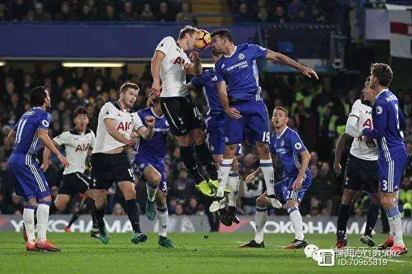 切尔西客场战胜桑德兰，领跑积分榜！的简单介绍