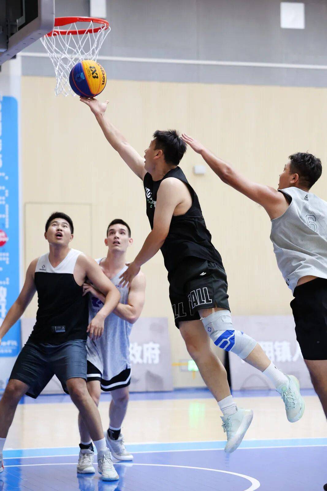 关于河南豪强男篮实力突出，大获全胜的信息