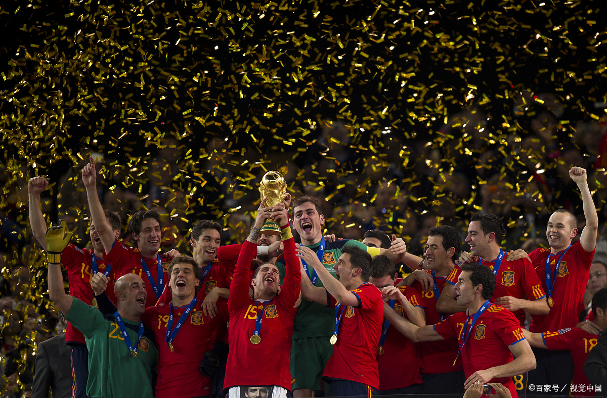 国际比赛中热门球队取得胜利